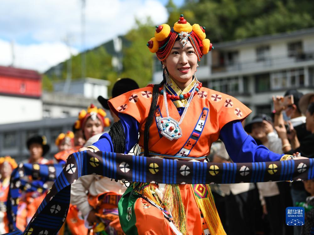 靠近太阳游戏